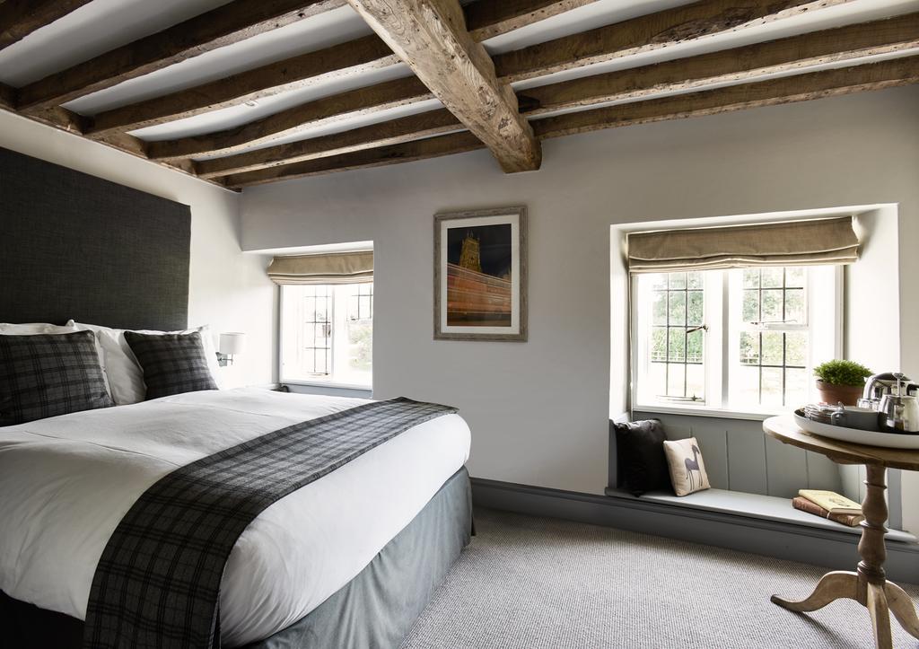 The Masons Arms Hotel Cirencester Ngoại thất bức ảnh